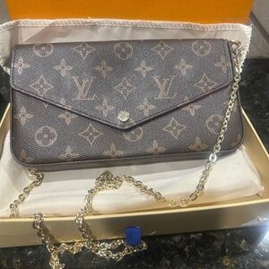 Classic Monogram Pochette Felicie